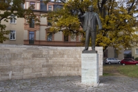 https://www.imd.tu-braunschweig.de/files/gimgs/th-83_83_ernst-thaelmann01.jpg