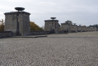 https://www.imd.tu-braunschweig.de/files/gimgs/th-83_83_mahnmalbuchenwald14.jpg